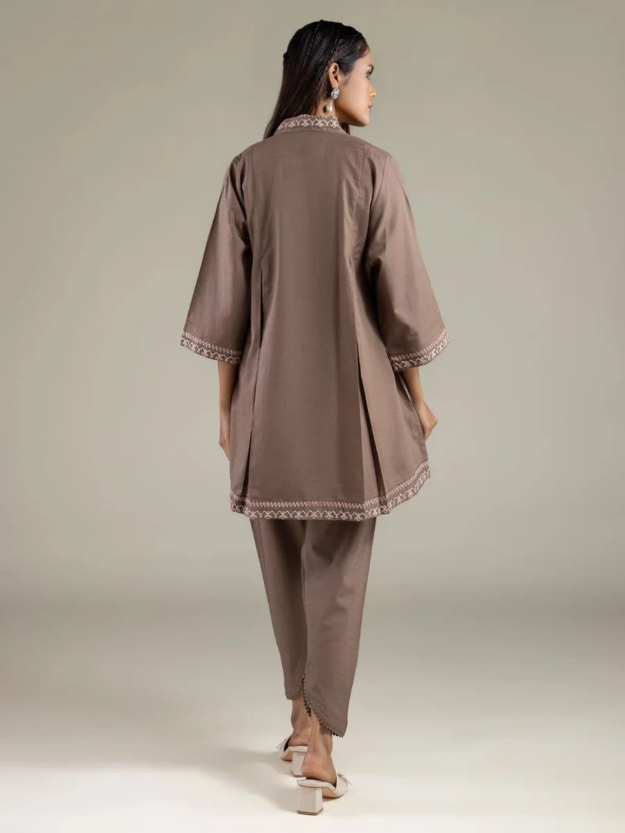 V-NECK KURTA